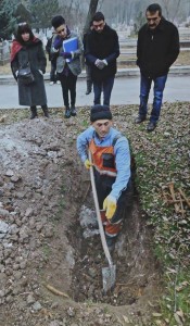 Լևոն Էքմեքջյանի աճյունները դուրս է բերվում գերեզմանից  Ներկա են ՄԻՀ-ի ներկայացուցիչները